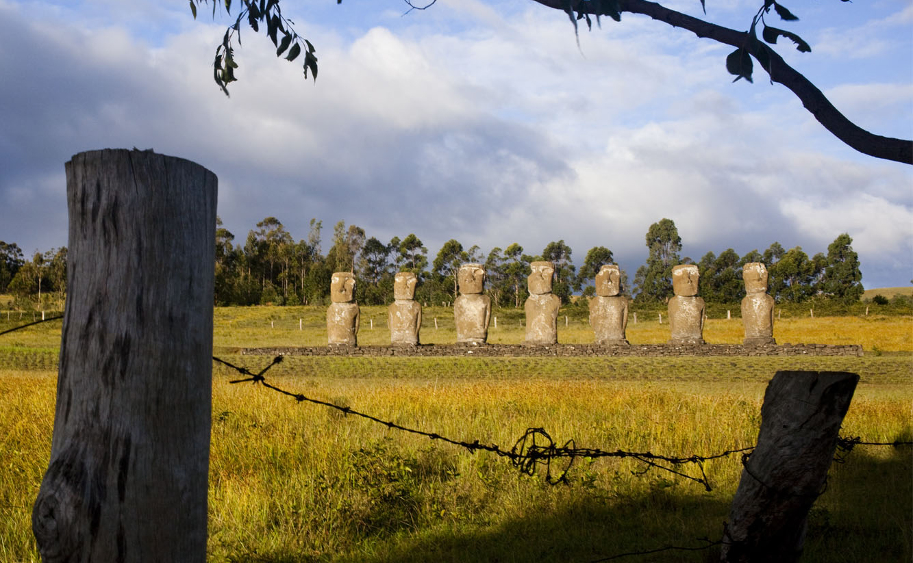 Rapa Nui men [Easter Island], heeia98